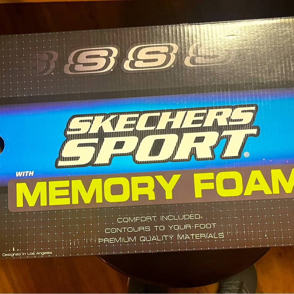 Sketchers SPORT memory foam extra wide men’s Size 9 Pebble black NEW never worn